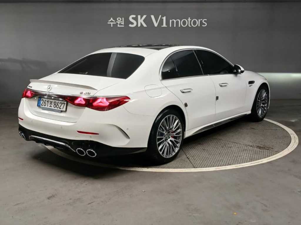 Mercedes Benz E class - Vista 4