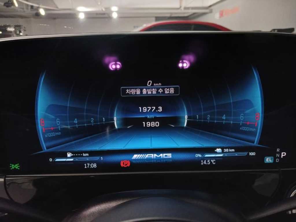 Mercedes Benz E class - Vista 10