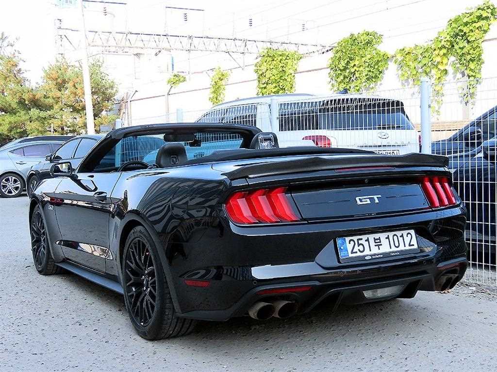 Ford Mustang 2018 Negro - Importación desde Corea - HF Imports Iquique - Foto 1