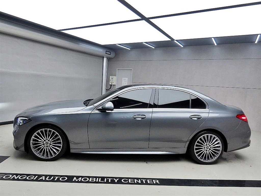 Mercedes Benz C Class - Vista 4