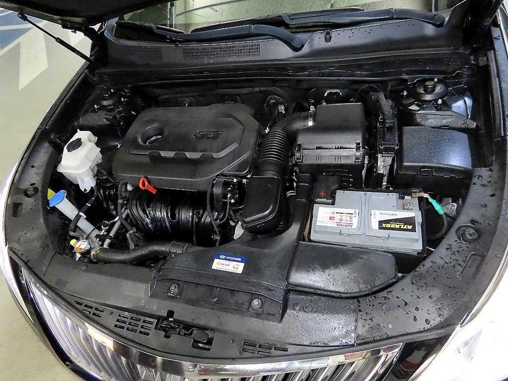 HYUNDAI Grandeur 2016 Negro - Importación desde Corea - HF Imports Iquique - Foto 19