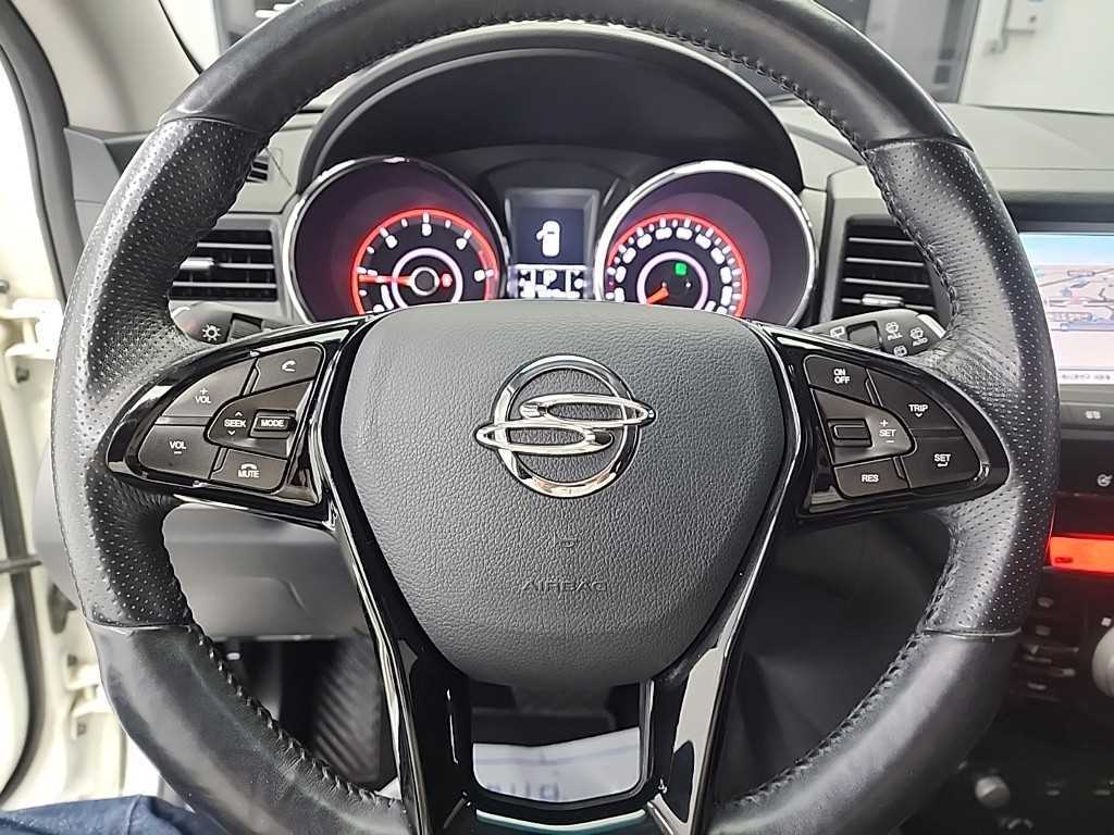 Ssangyong Tivoli - Vista 9