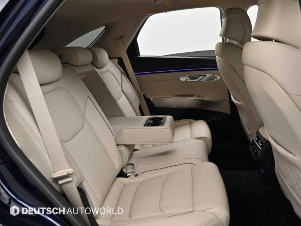 Genesis GV70 - Vista 12