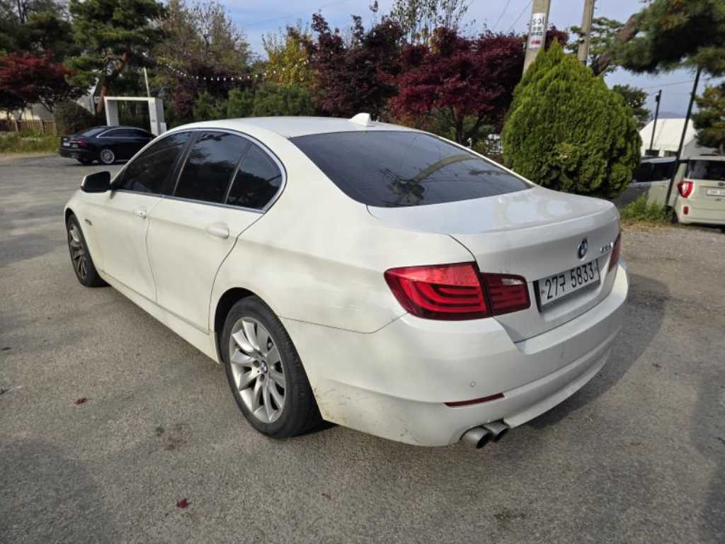 BMW 5 Series - Vista 4