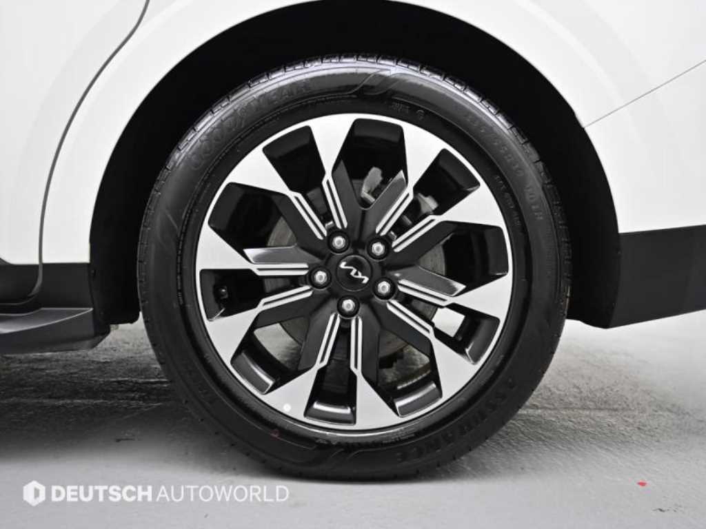 KIA Carnival - Vista 5