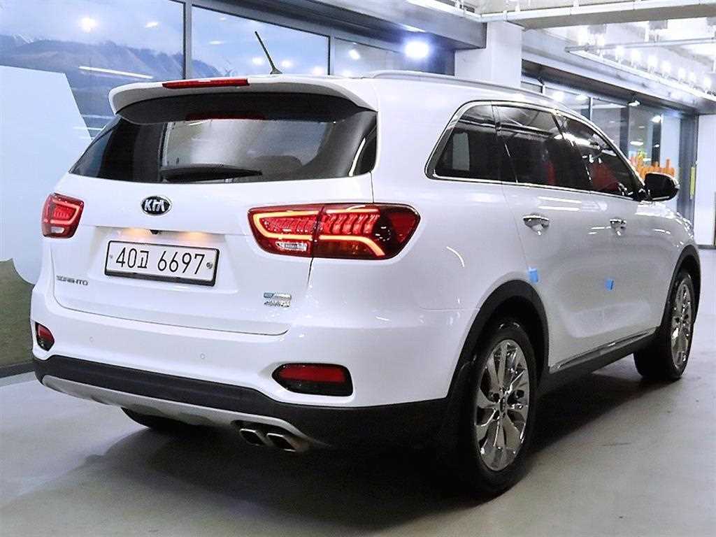 KIA Sorento - Vista 4