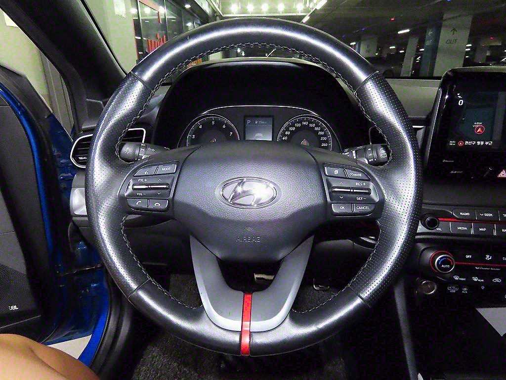 HYUNDAI Veloster - Vista 8