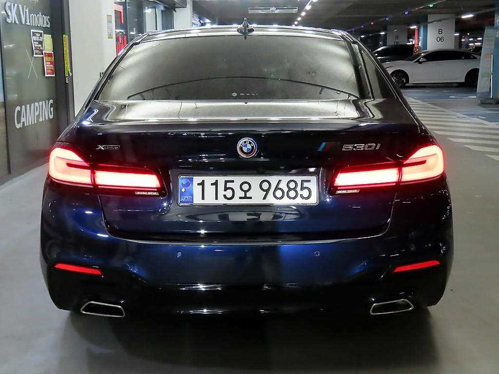 BMW 5 Series - Vista 5