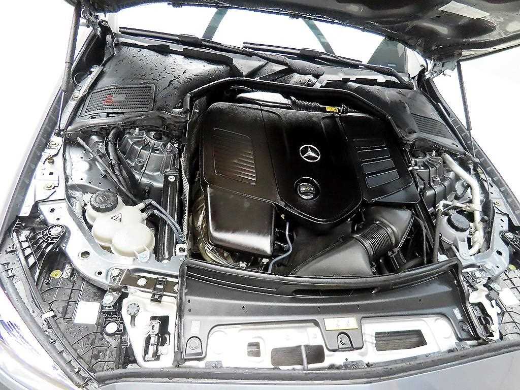 Mercedes Benz C Class 2023 Gris - Importación desde Corea - HF Imports Iquique - Foto 19