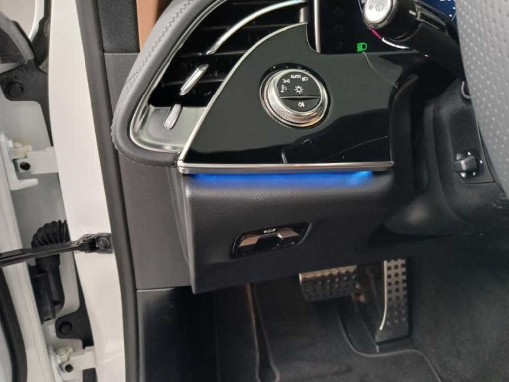 Mercedes Benz E class - Vista 12