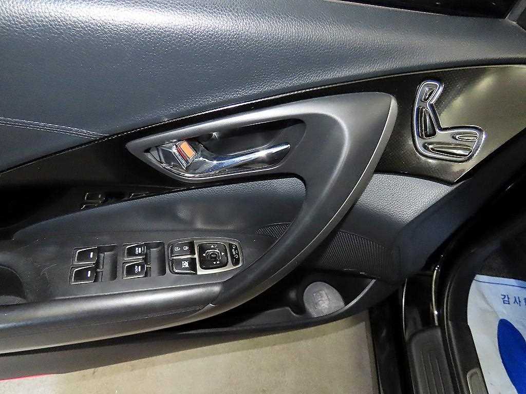 HYUNDAI Grandeur 2014 Negro - Importación desde Corea - HF Imports Iquique - Foto 13