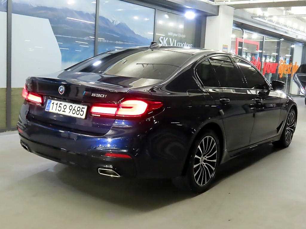 BMW 5 Series - Vista 4