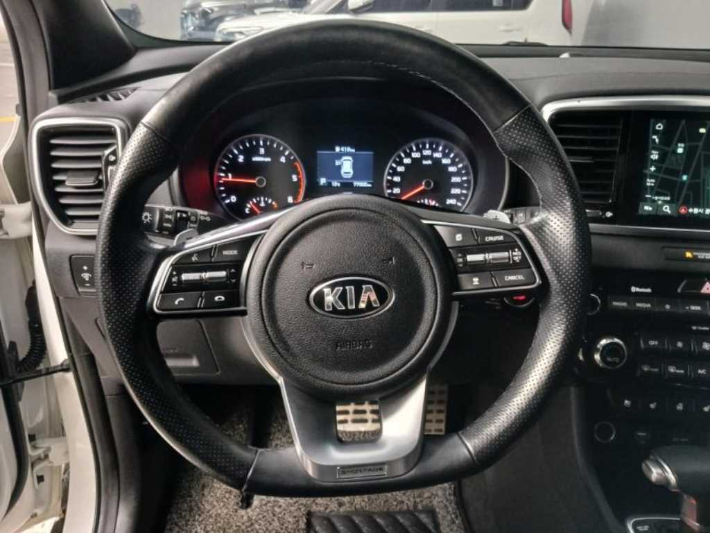KIA Sportage - Vista 11