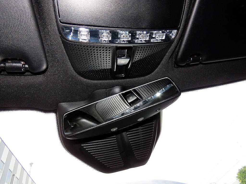 Mercedes Benz GLC Class 2020 Negro - Importación desde Corea - HF Imports Iquique - Foto 15