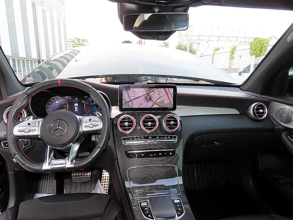 Mercedes Benz GLC Class - Vista 7