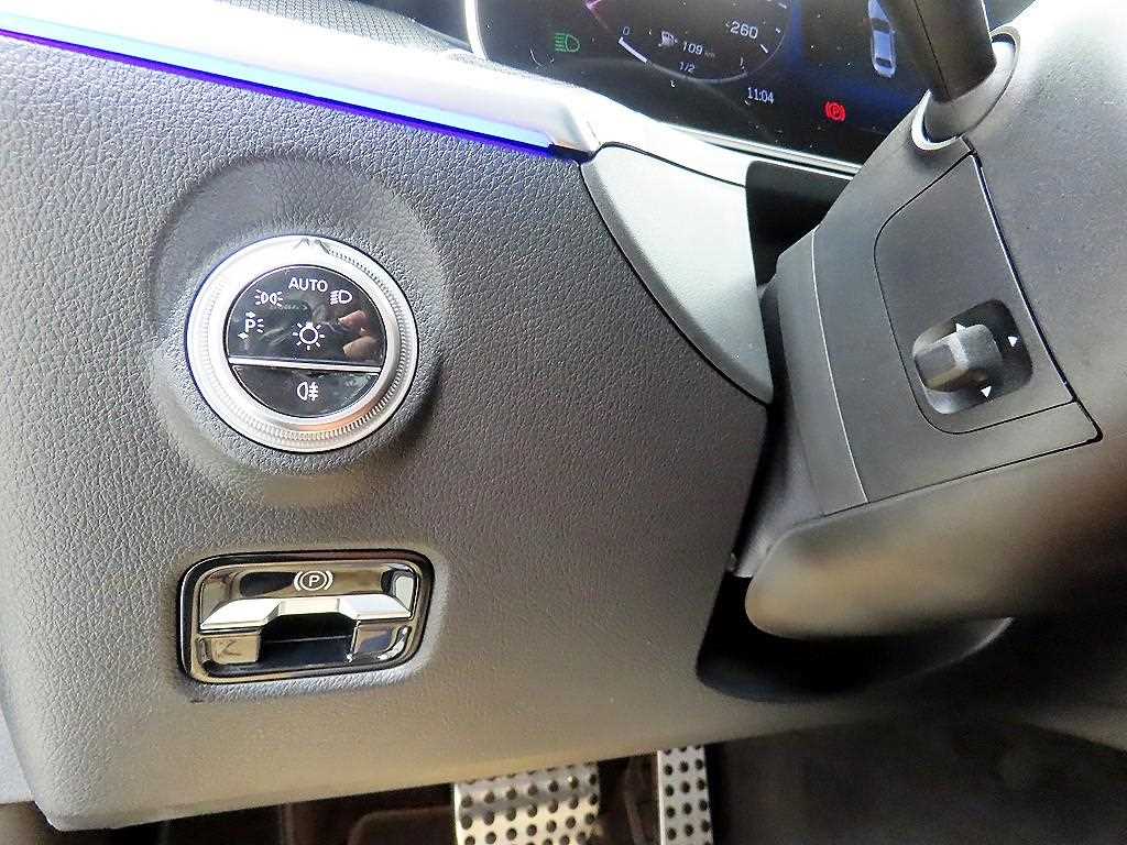 Mercedes Benz C Class - Vista 12