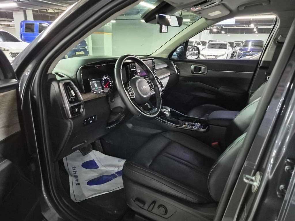 KIA Sorento - Vista 8
