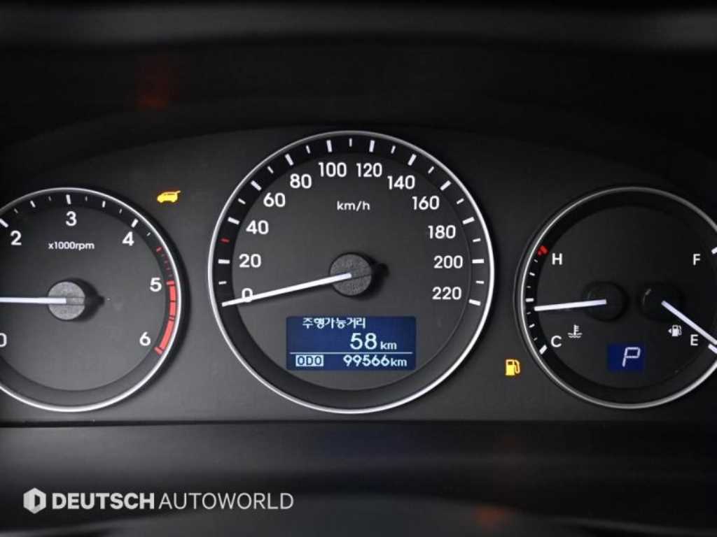 HYUNDAI Starex - Vista 8