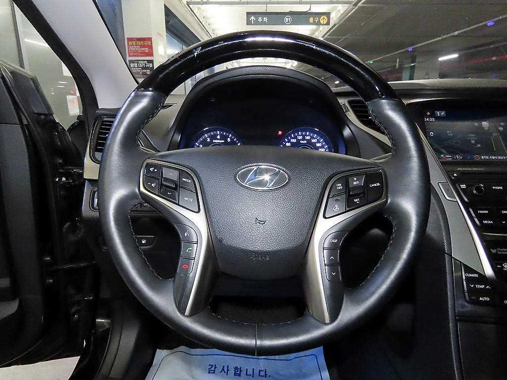 HYUNDAI Grandeur - Vista 8