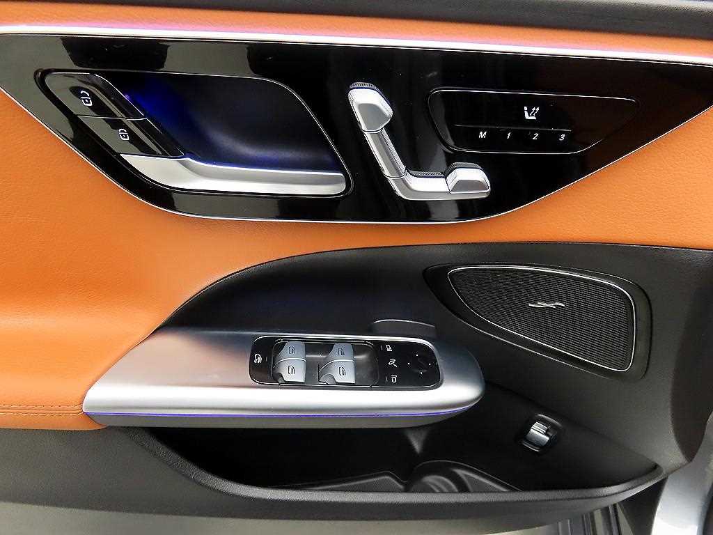 Mercedes Benz C Class - Vista 11