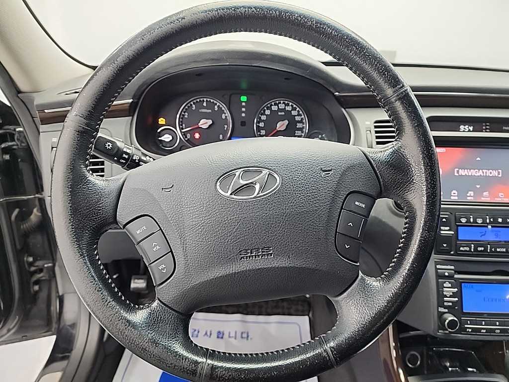 HYUNDAI Grandeur - Vista 9