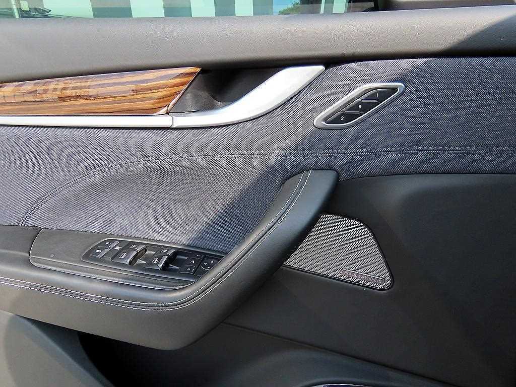 Maserati Levante - Vista 11