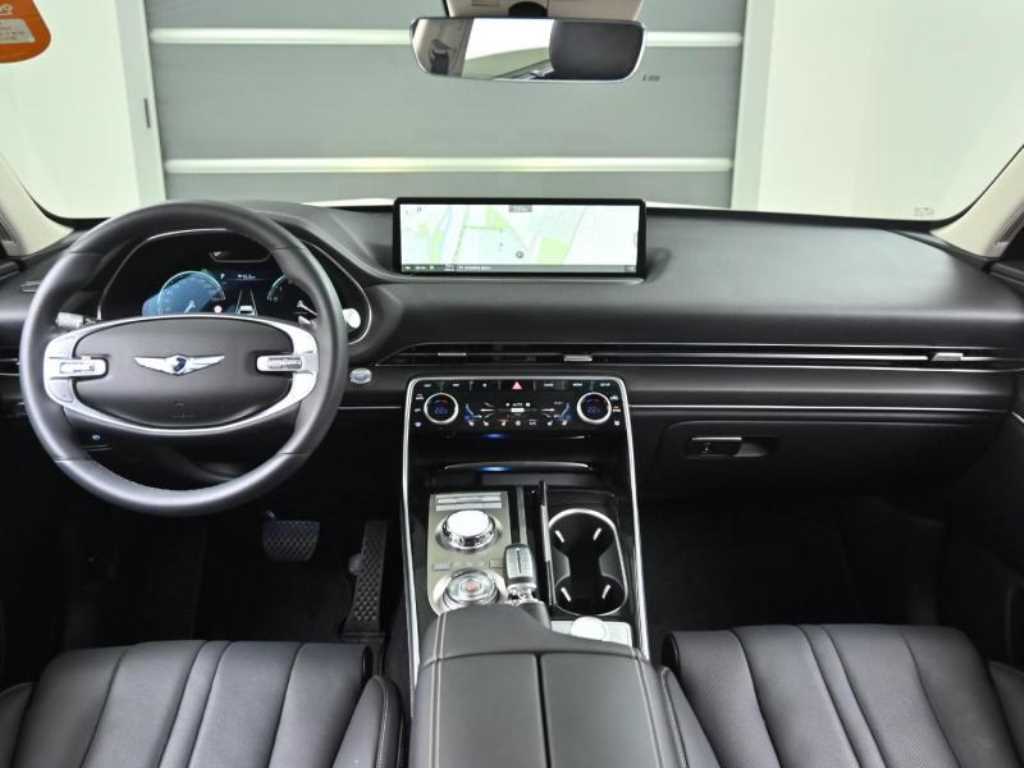 Genesis GV80 - Vista 7