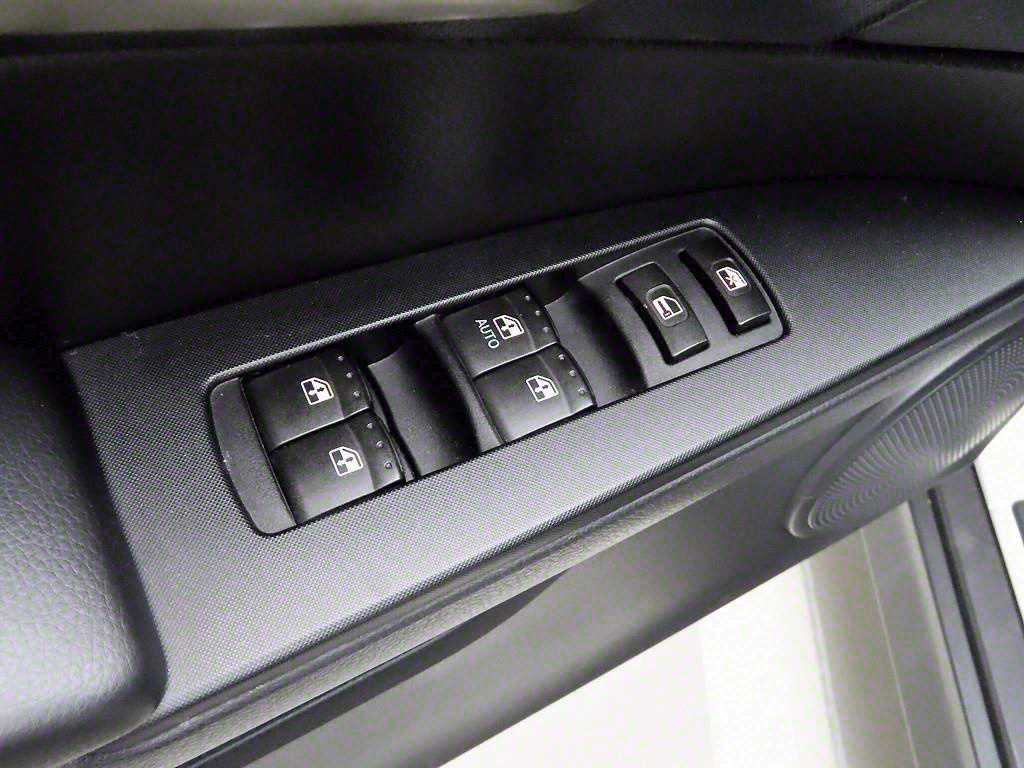 Ssangyong Korando - Vista 12