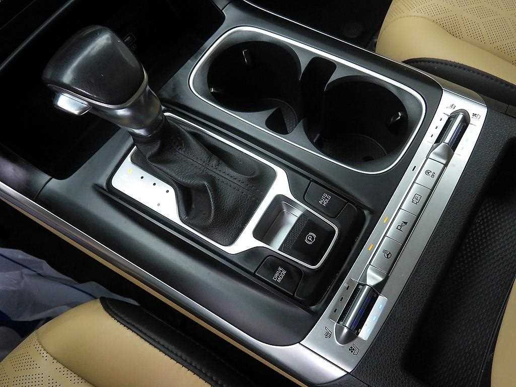 KIA Carnival 2023 Gris - Importación desde Corea - HF Imports Iquique - Foto 15