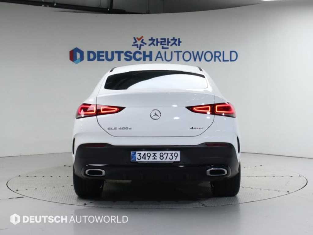 Mercedes Benz GLE Class - Vista 4