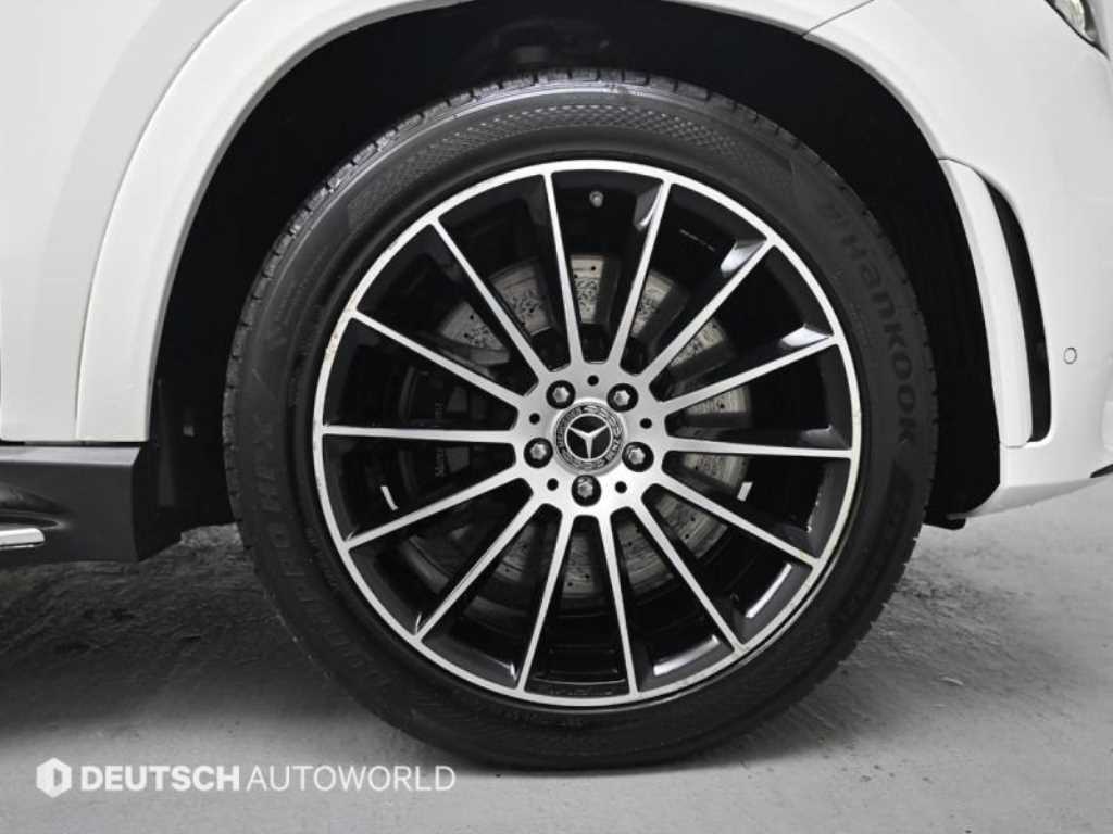 Mercedes Benz GLE Class - Vista 5