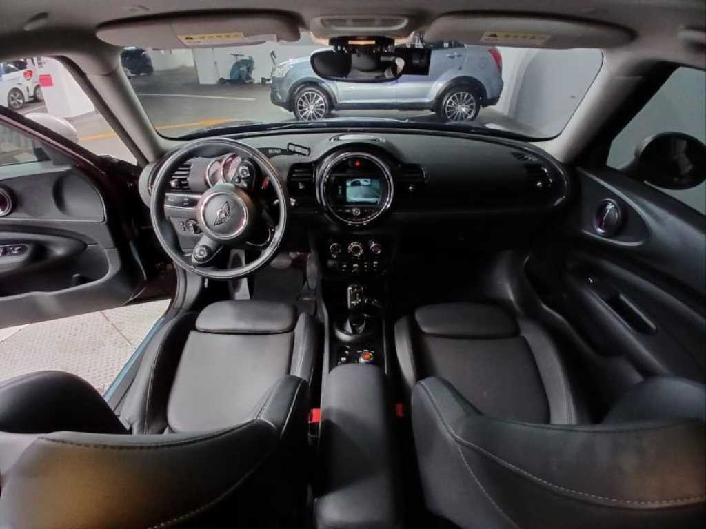 Mini Clubman - Vista 6