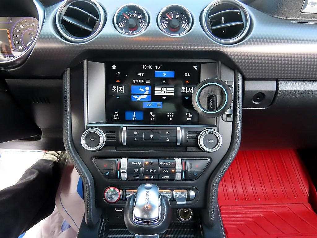 Ford Mustang - Vista 12