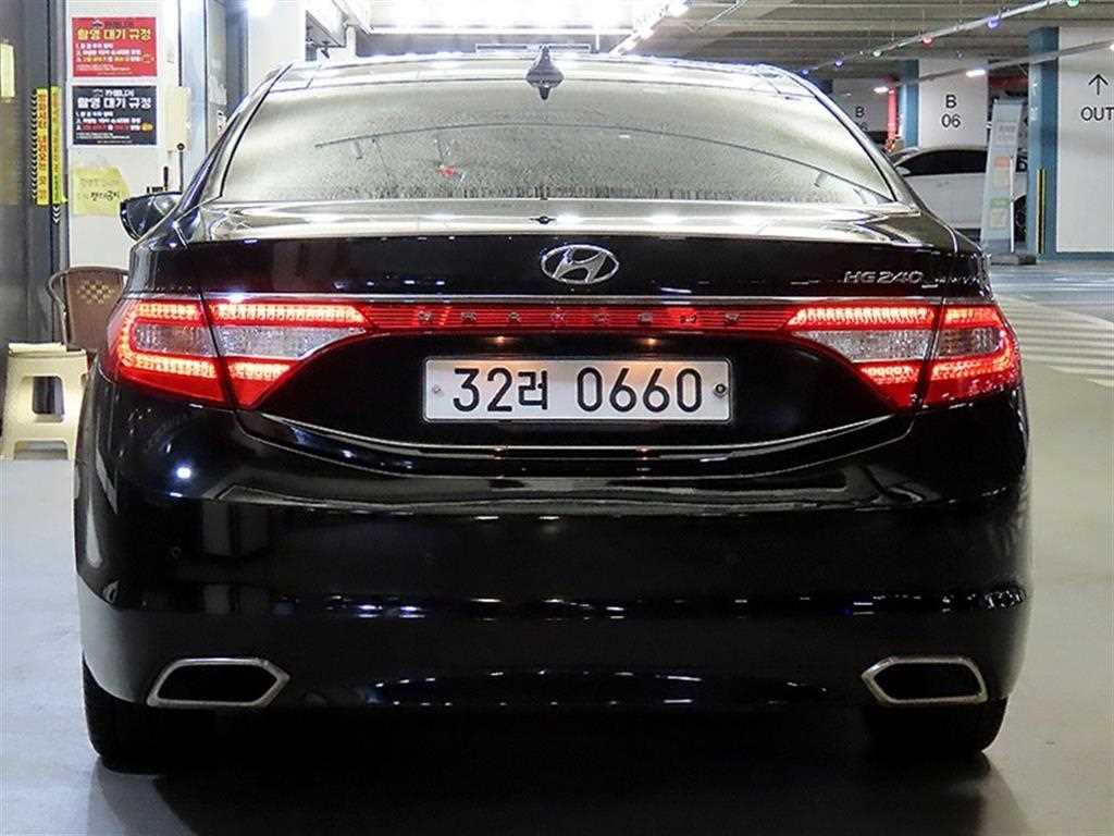 HYUNDAI Grandeur - Vista 5