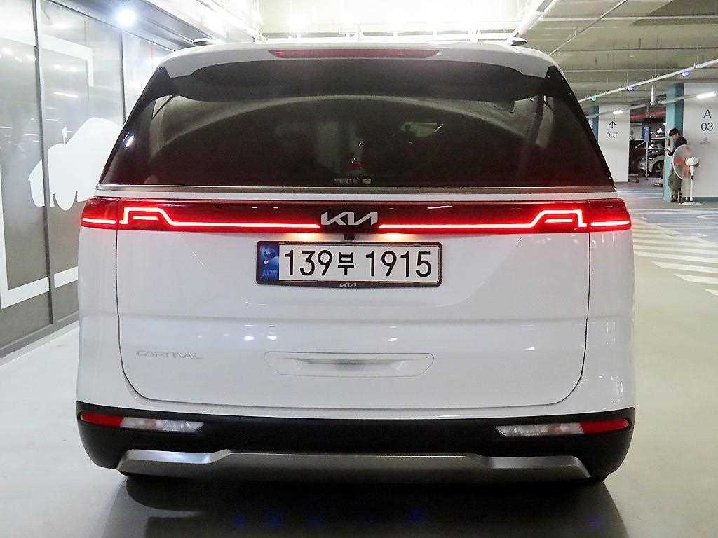KIA Carnival - Vista 5