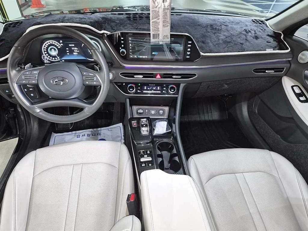 HYUNDAI Sonata - Vista 8