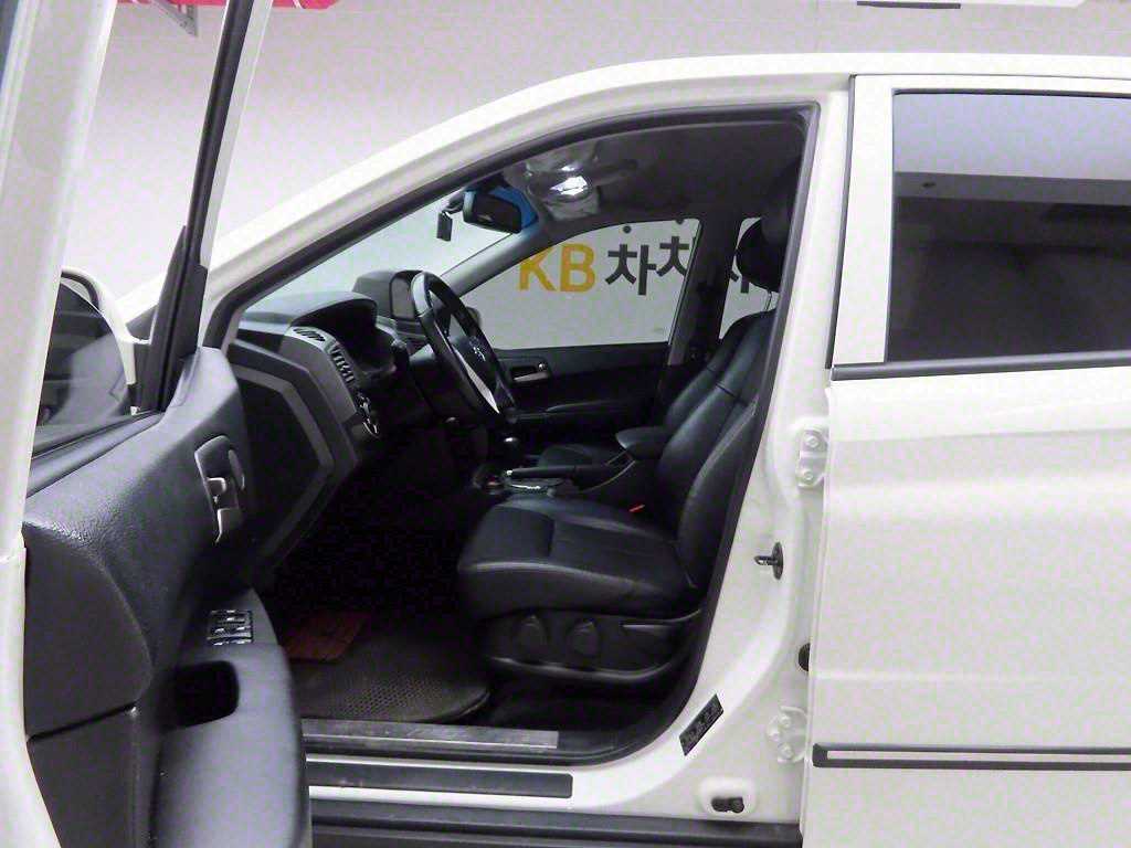 Ssangyong Korando 2016 Blanco - Importación desde Corea - HF Imports Iquique - Foto 13