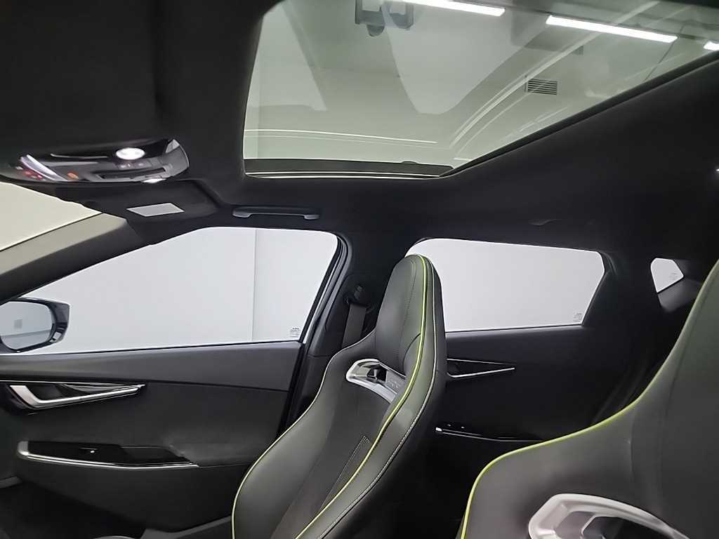 KIA EV6 2023 Blanco - Importación desde Corea - HF Imports Iquique - Foto 14