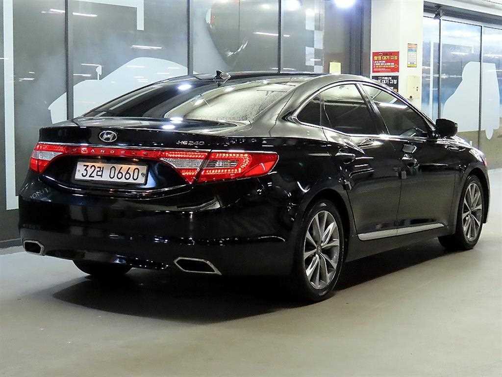 HYUNDAI Grandeur - Vista 4