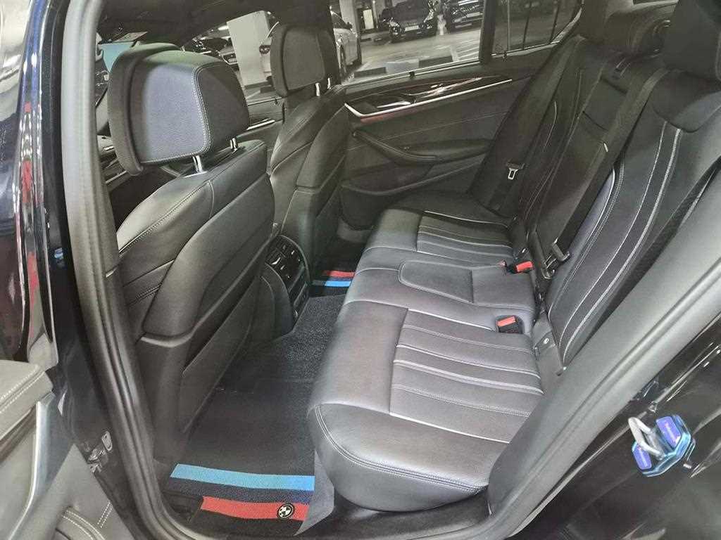 BMW 5 Series - Vista 7