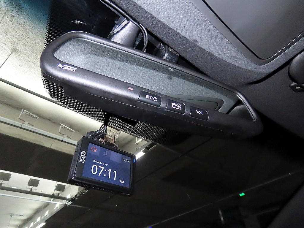 HYUNDAI Avante 2018 Negro - Importación desde Corea - HF Imports Iquique - Foto 16