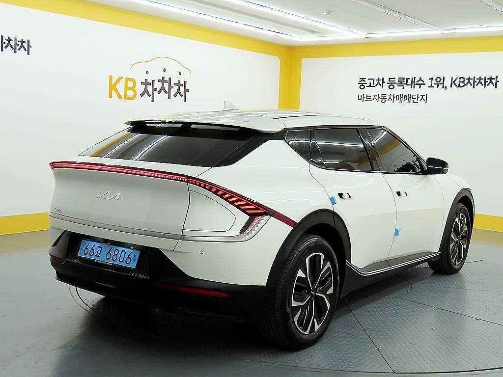 KIA EV6 - Vista 4