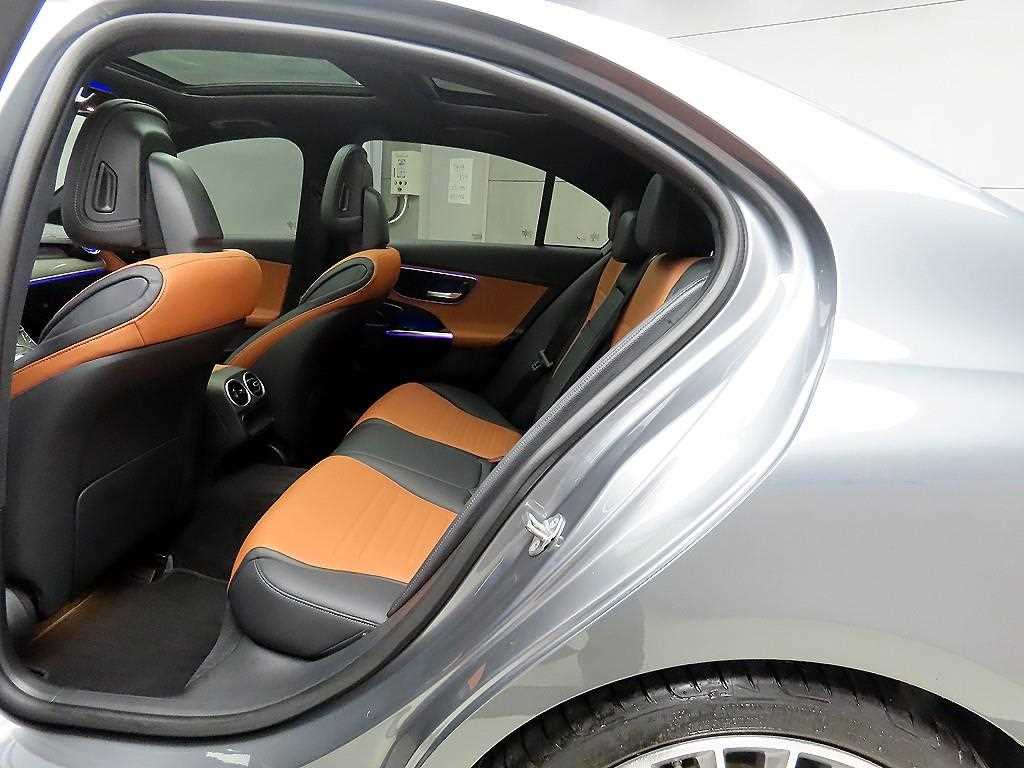 Mercedes Benz C Class - Vista 6