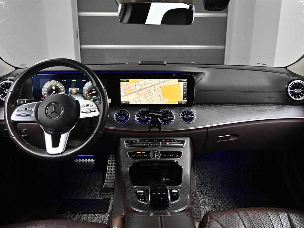 Mercedes Benz CLS Class - Vista 7