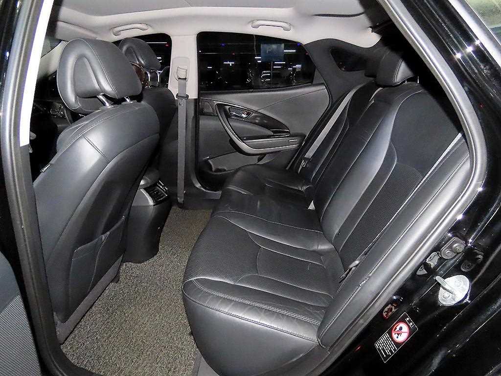 HYUNDAI Grandeur - Vista 7