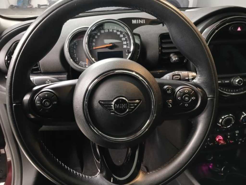 Mini Clubman - Vista 11