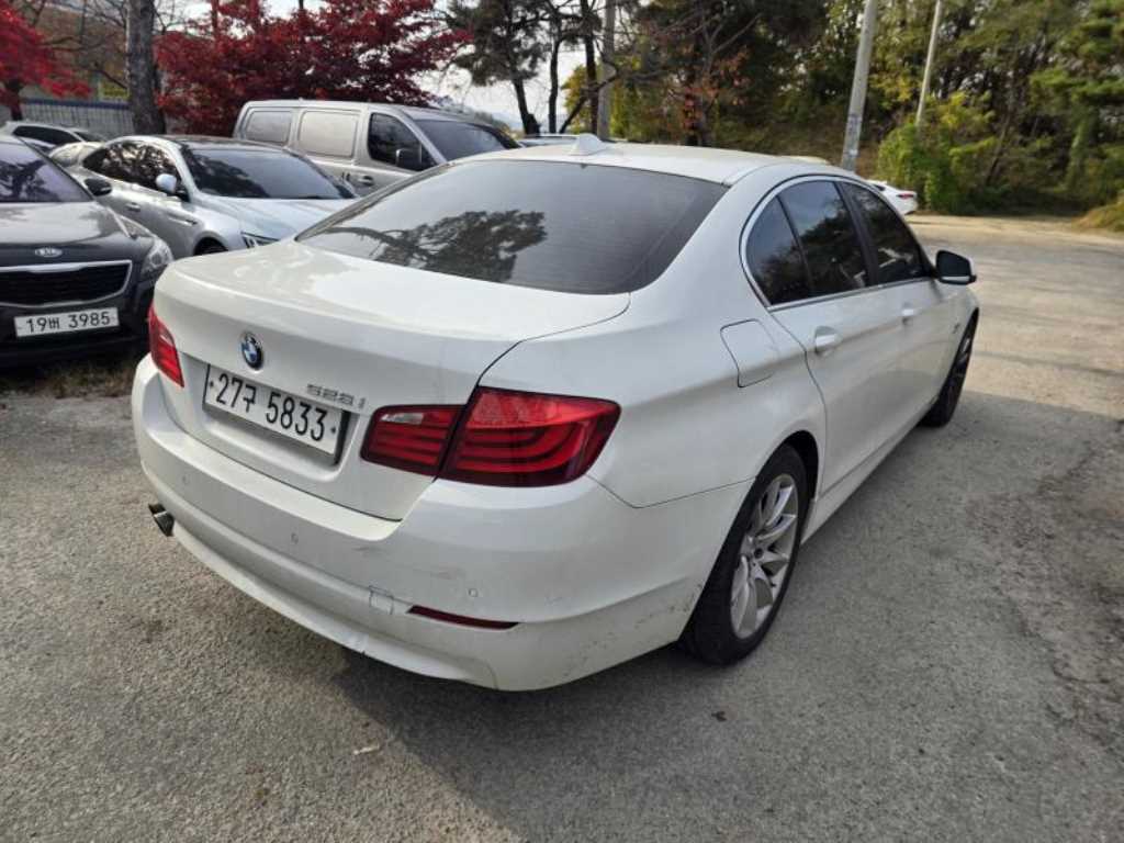 BMW 5 Series - Vista 3
