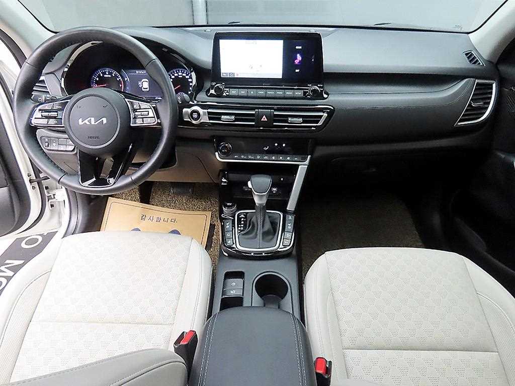 KIA Seltos - Vista 7