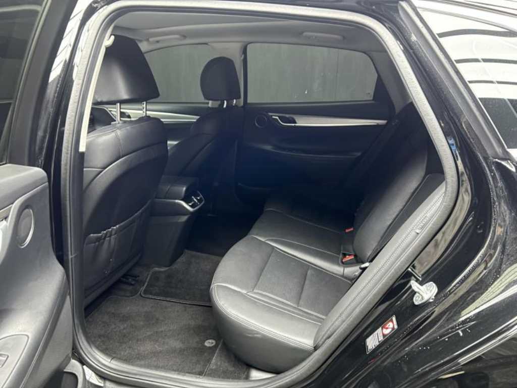 HYUNDAI Grandeur - Vista 5