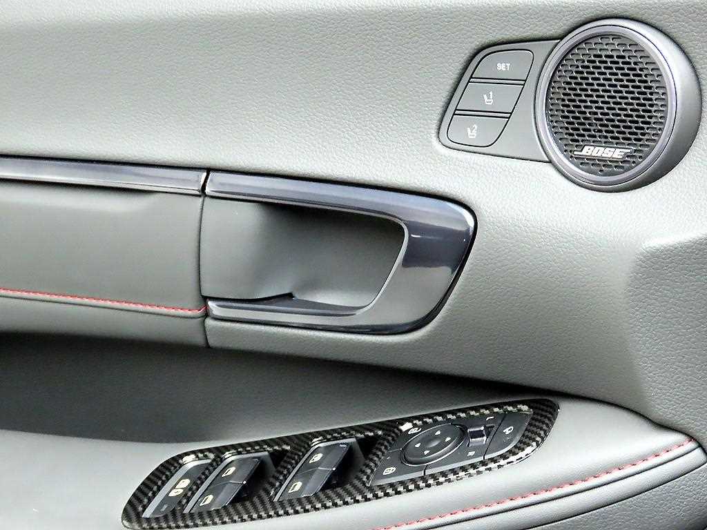 HYUNDAI Sonata - Vista 11